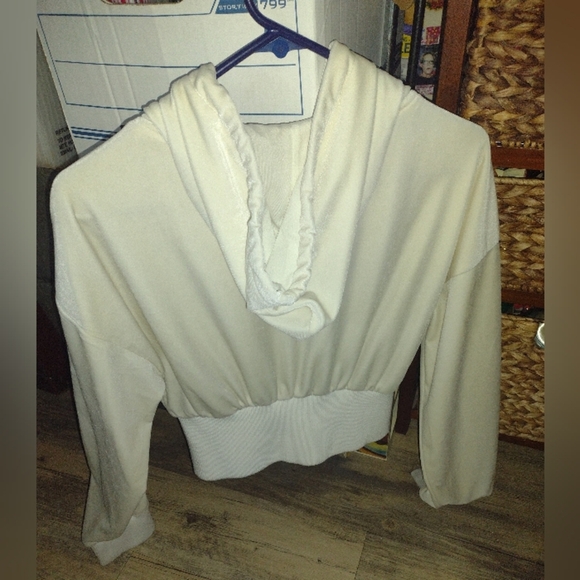 Hello Kitty & Friends x Forever 21 Womens Ivory Cropped Hoodie Full Zip sz M - Picture 8 of 10